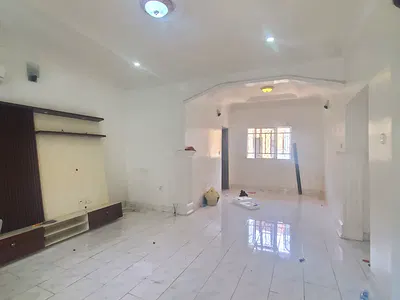 *superluxury 2bedroom Flat on the 1st Floor