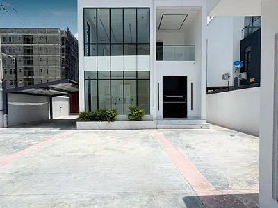 Newly Built Luxury 5 Bedroom Detached Duplex with Penthouse