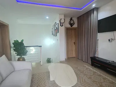 4 Bedroom Semi Detached House with BQ
