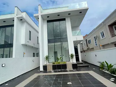 Top Notch 5 Bedroom Duplex +swimming Pool in a Good Environment