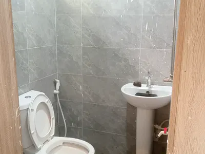 Newly Built 2 Bedroom Flat (Upstairs)