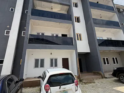 3bedroom Flat (3rd Floor)