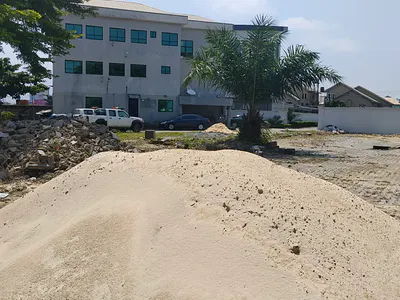 3bedroom Duplex on 1830SQM