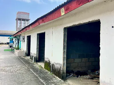Commercial Shop
