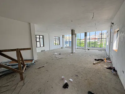 A Commercial 200SQM Open Space.