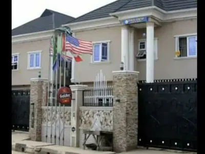 Luxury Ensuite 22 Rooms Hotel, Bar, and Club House