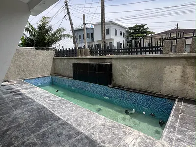 2 Bedroom Flat.