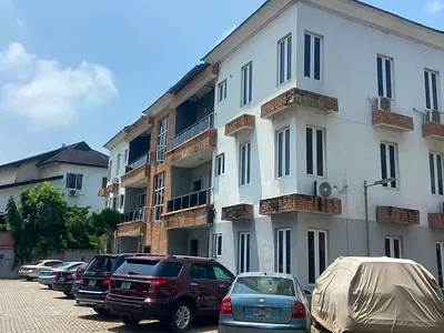 Massive Beautiful 3 Bedroom Apartment with BQ
