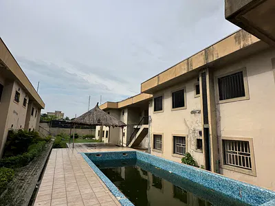 20 Bedrooms Extremely Spacious Detached Property