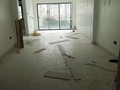 2bedroom with BQ, Extra Large Parlour First Floor