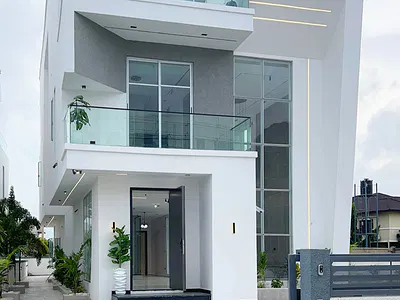 Luxury 5 Bed Fully Detached Swimming Pool, Cinema, Gym, Rooftop