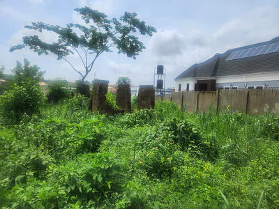 2 Plot of Land in a Secluded Close