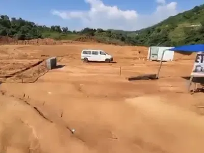 Estate Land Distress