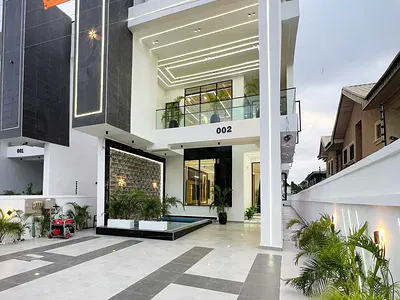 Five Bedroom Detached Duplex with Swimming Pool