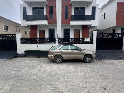 Well Built 4 Bedroom Semi-Detached Duplex with BQ