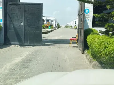 4 Bedrooms Semi Detached Duplex with a BQ
