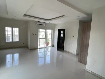 4 Bedroom Terraced
