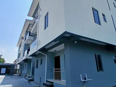 Newly Built and Serviced 2 Bedroom En-Suite Flat