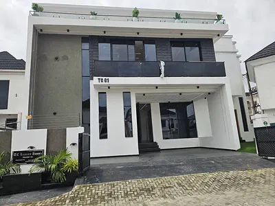 5 Bedroom Fully Detached