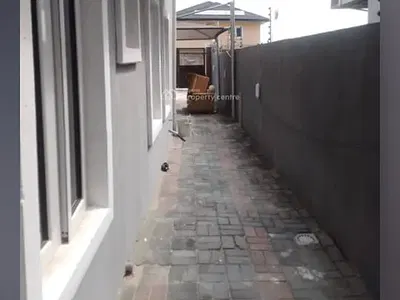 Roomself Contain BQ in Access Controlled Estate in Alpha Beach Road