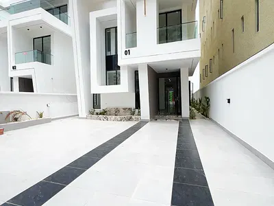 Five Bedroom Detached Duplex with Open Rooftop