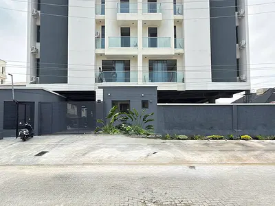 Beautiful 2bedroom Flat with BQ