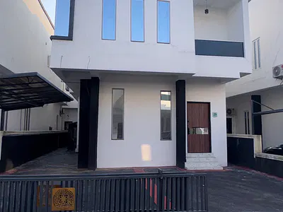 5 Bedroom Duplex