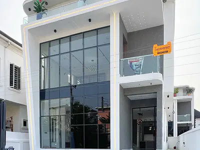 Five Bedroom Detached Duplex with Swimming Pool