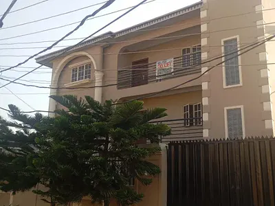 Exclusive Corporate 6 Units of 3 Bedroom Flats in Secured Environment