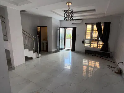 3 Bedroom Duplex and BQ with Acs