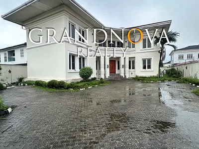 Furnished 4 Bedroom Detached Duplex with 2 Maids Room