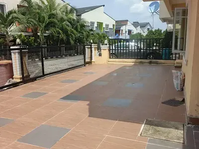 Luxury 4 Bedroom Detached Duplex with B/Q