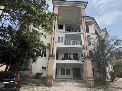 3 Bedroom Flat with BQ