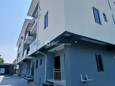 Spacious Lovely Modern 2-Bedroom Apartment