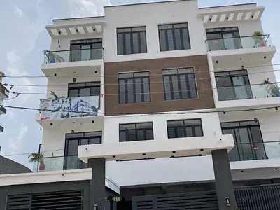 Luxury 2-Bedroom Apartment with Elevator, Gym & 24-Hour Power