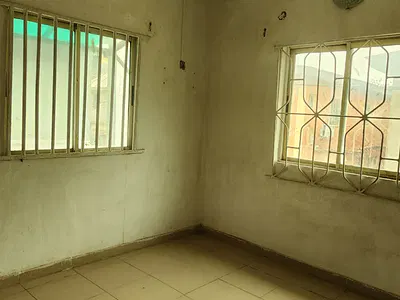 Decent 2 Bedroom Flat