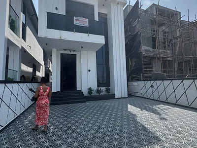 Luxury 5 Bedroom Detached Duplex with Pool and BQ