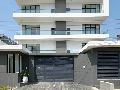 Three Bedroom with Elevator, Pool