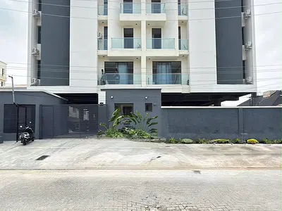 Luxury and Modern Design in Serene Surroundings