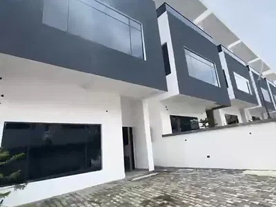 Luxury Built 4 Bedroom Fully+bq Terrace Duplex
