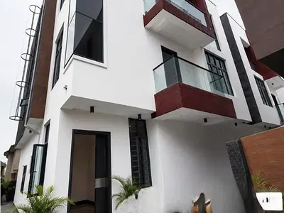 Newly Built 5bedroom Duplex with BQ