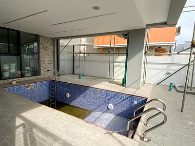 Modern 3 Bedroom Penthouse