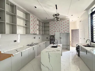 Modern 5 Bedroom Detached Duplex