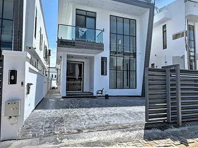 Modern 5 Bedroom Detached Duplex