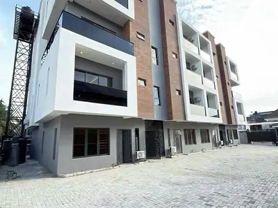 Luxury Fully Service 3 Bedroom Maisonette with BQ