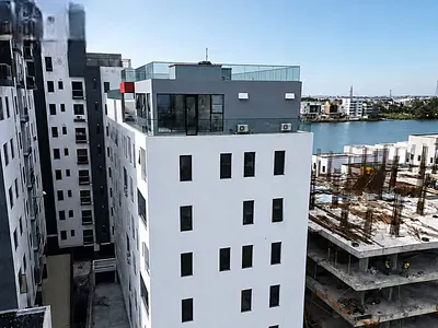 Luxury Built 4 Bedroom Maisonette with BQ and Cinema