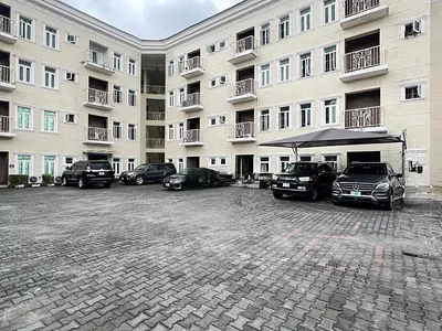 Fully Serviced 4 Bedroom Apartment with Gym & Pool