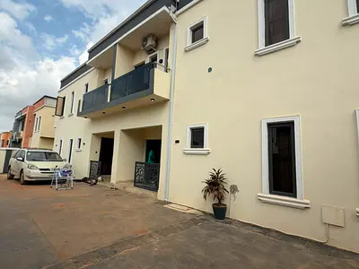 A Furnished 5-Bedroom Semi-Detached Duplex (Video Is Attached)
