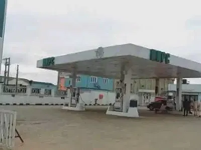 Filling Station