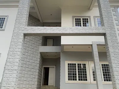 Luxury 6 Bedroom Fully Detached Duplex